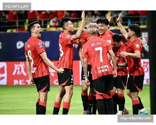 成都蓉城四轮轰14球领跑积分榜 西南三强占据前三格局初现